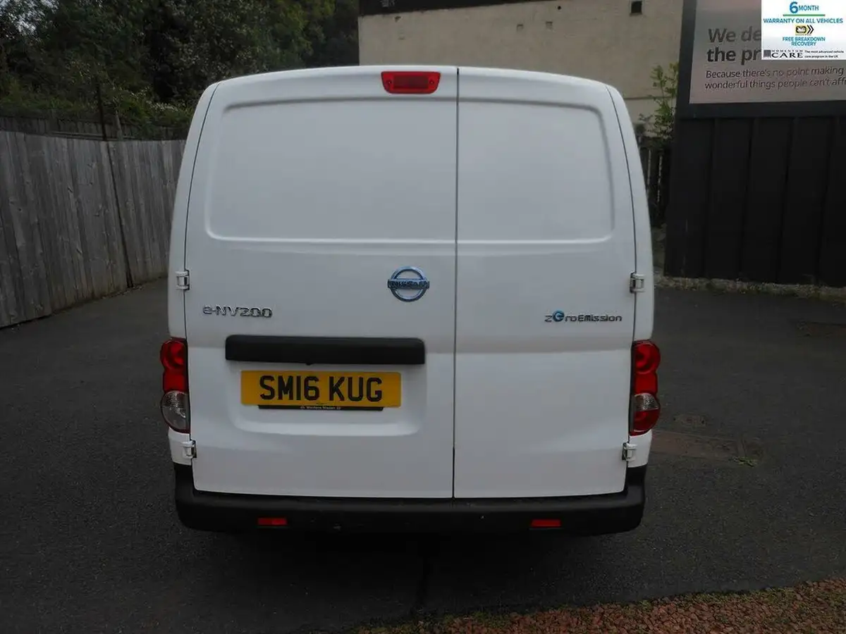 2016-nissan-env200-e-acenta-rapid-plus-panel-van-big-9