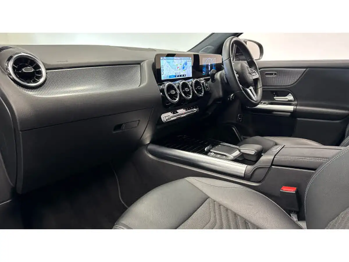 2023-mercedes-benz-gla-class-13-gla-200-sport-executive-station-wagon-big-8