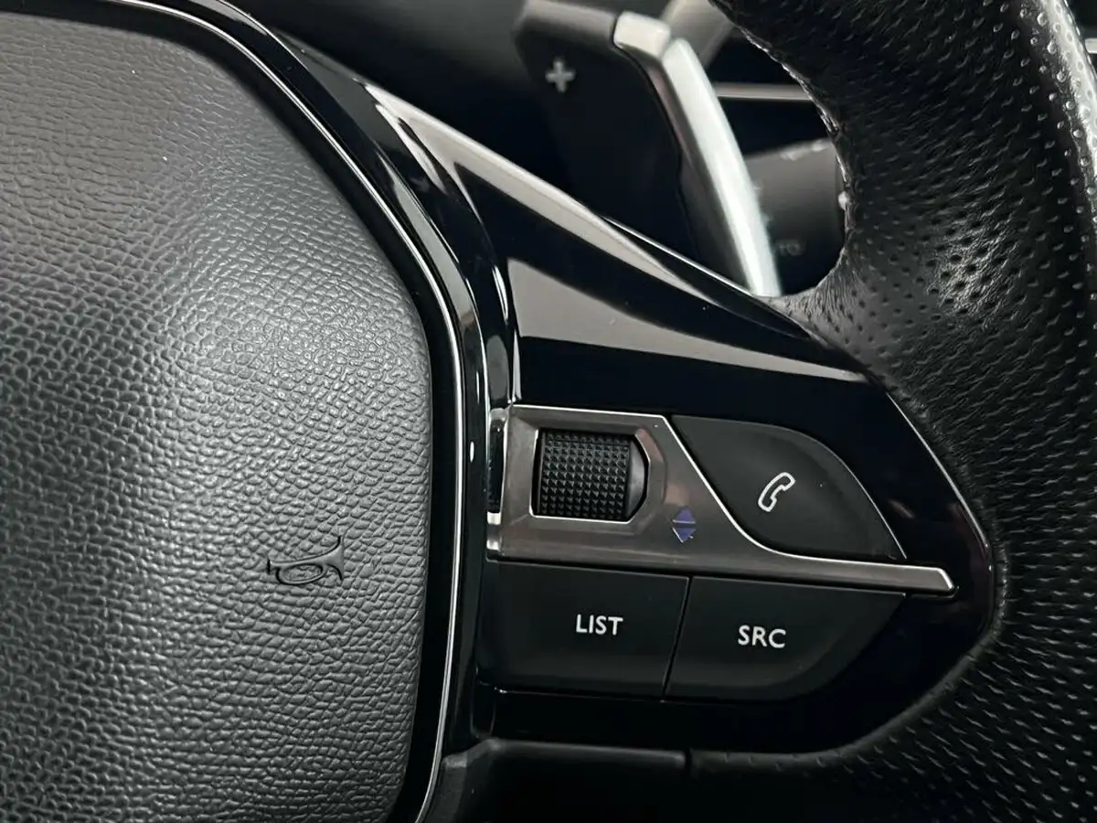 2021-peugeot-3008-suv-12-puretech-gt-eat8-big-19