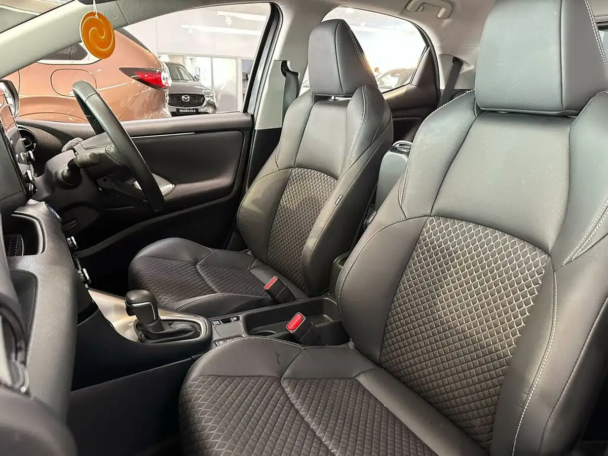 2023-mazda-mazda2-15-agile-big-23