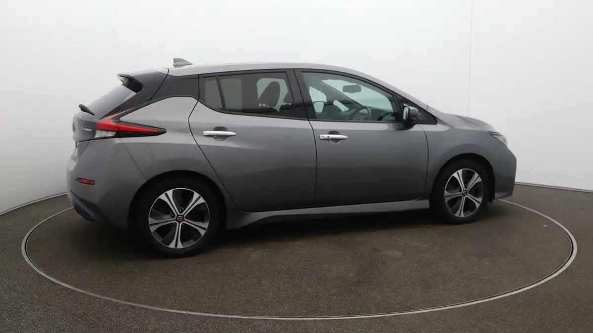 2021-nissan-leaf-e-n-connecta-big-42
