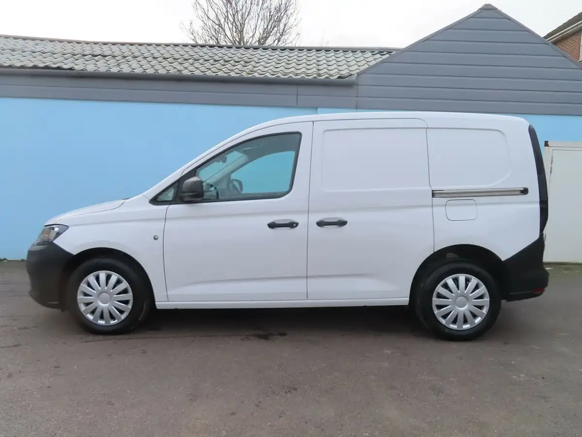 2021-volkswagen-caddy-20tdi-c20-cargo-commerce-102pseu6d-big-12