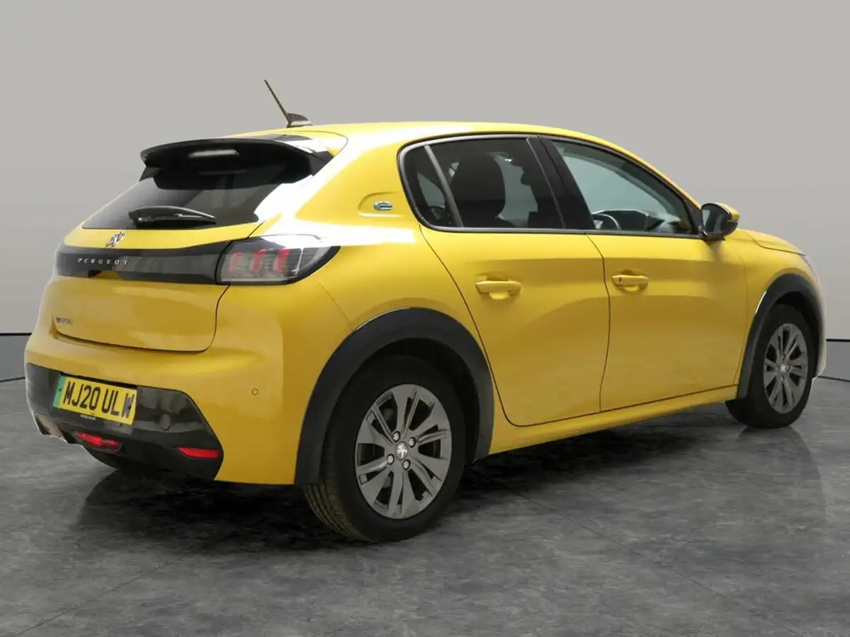 2020-peugeot-208-e-allure-big-6