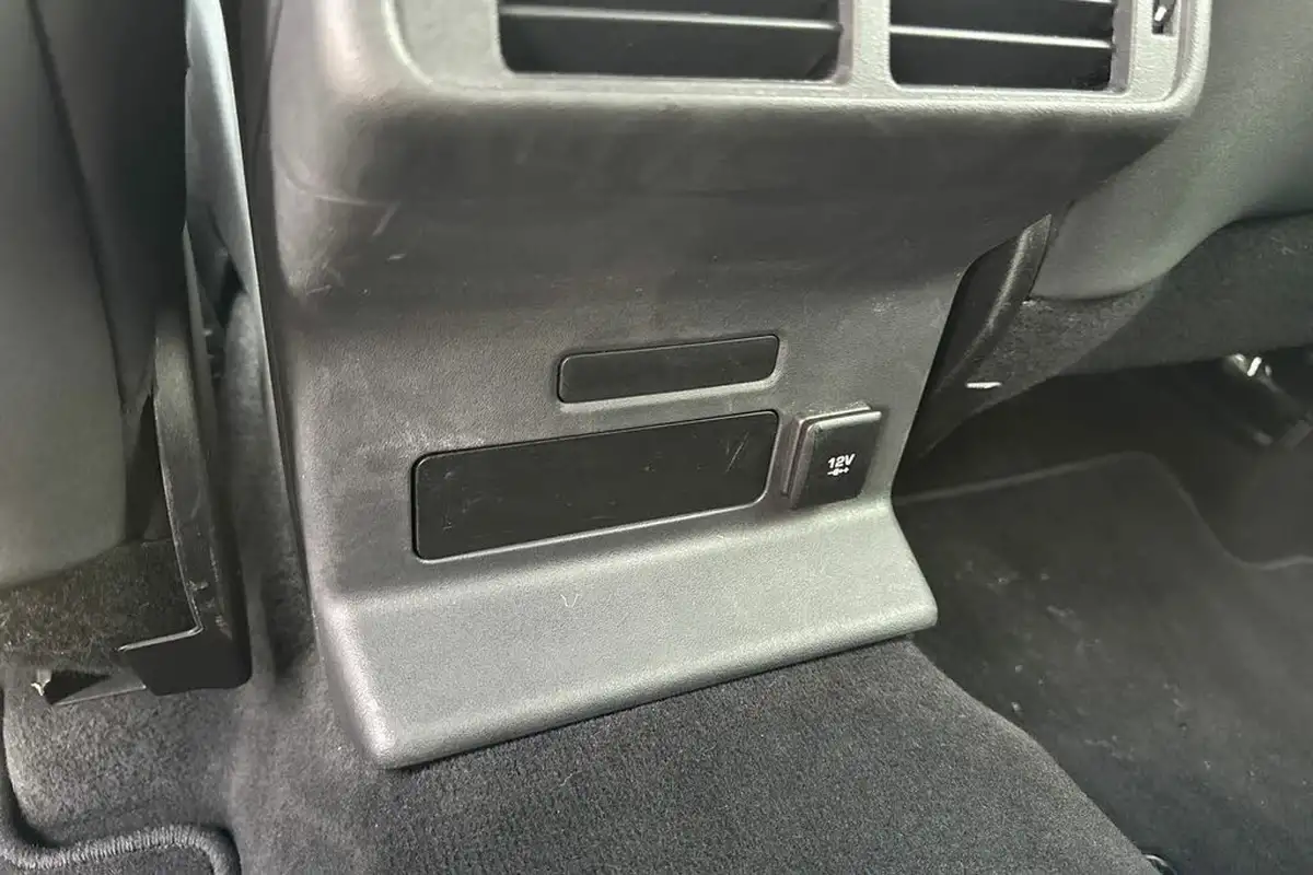 2020-land-rover-range-rover-velar-20-d180-no-trim-big-35