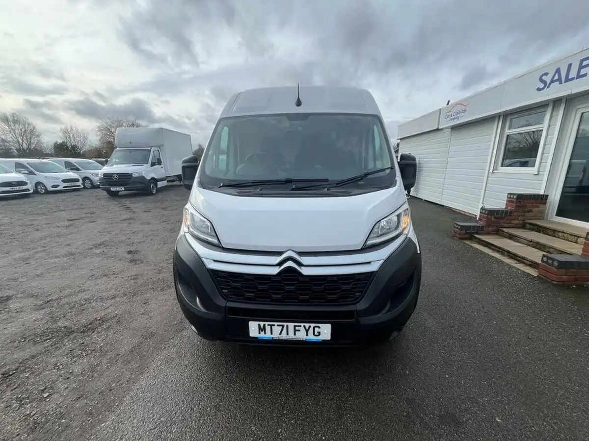 2022-citroen-relay-22bluehdi-35-l4h2-heavy-enterprise-140eu6dt-big-1