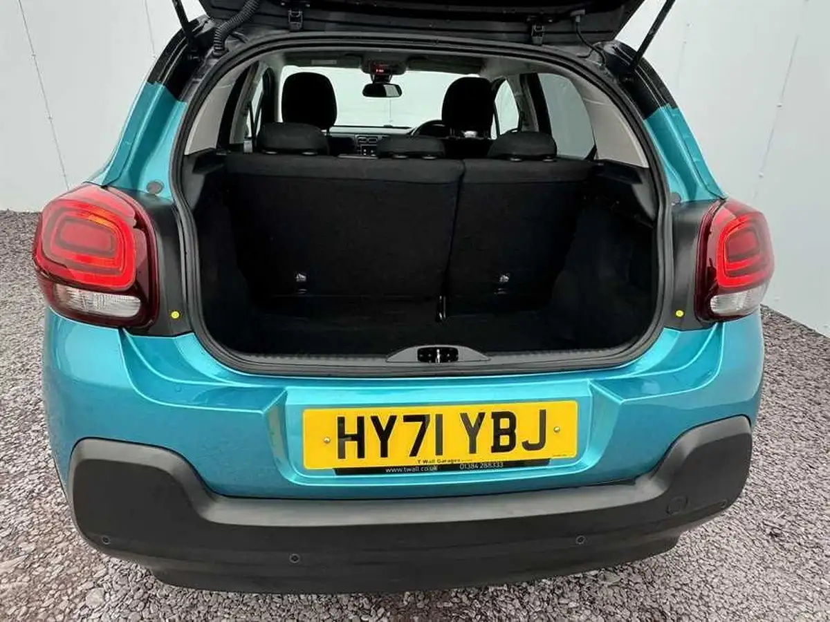 2021-citroen-c3-12-puretech-shine-plus-110ps-eat6-big-22