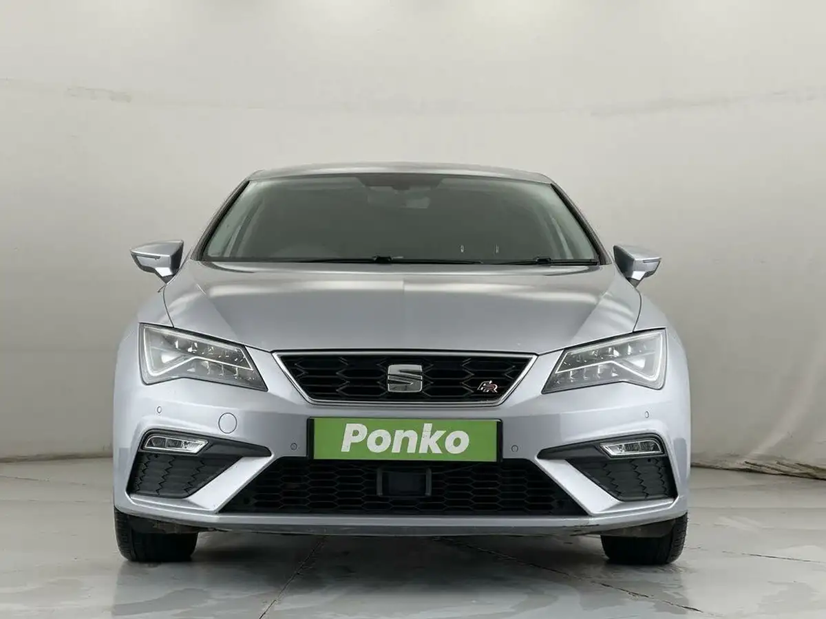 2019-seat-leon-20-tsi-fr-hatchback-big-13
