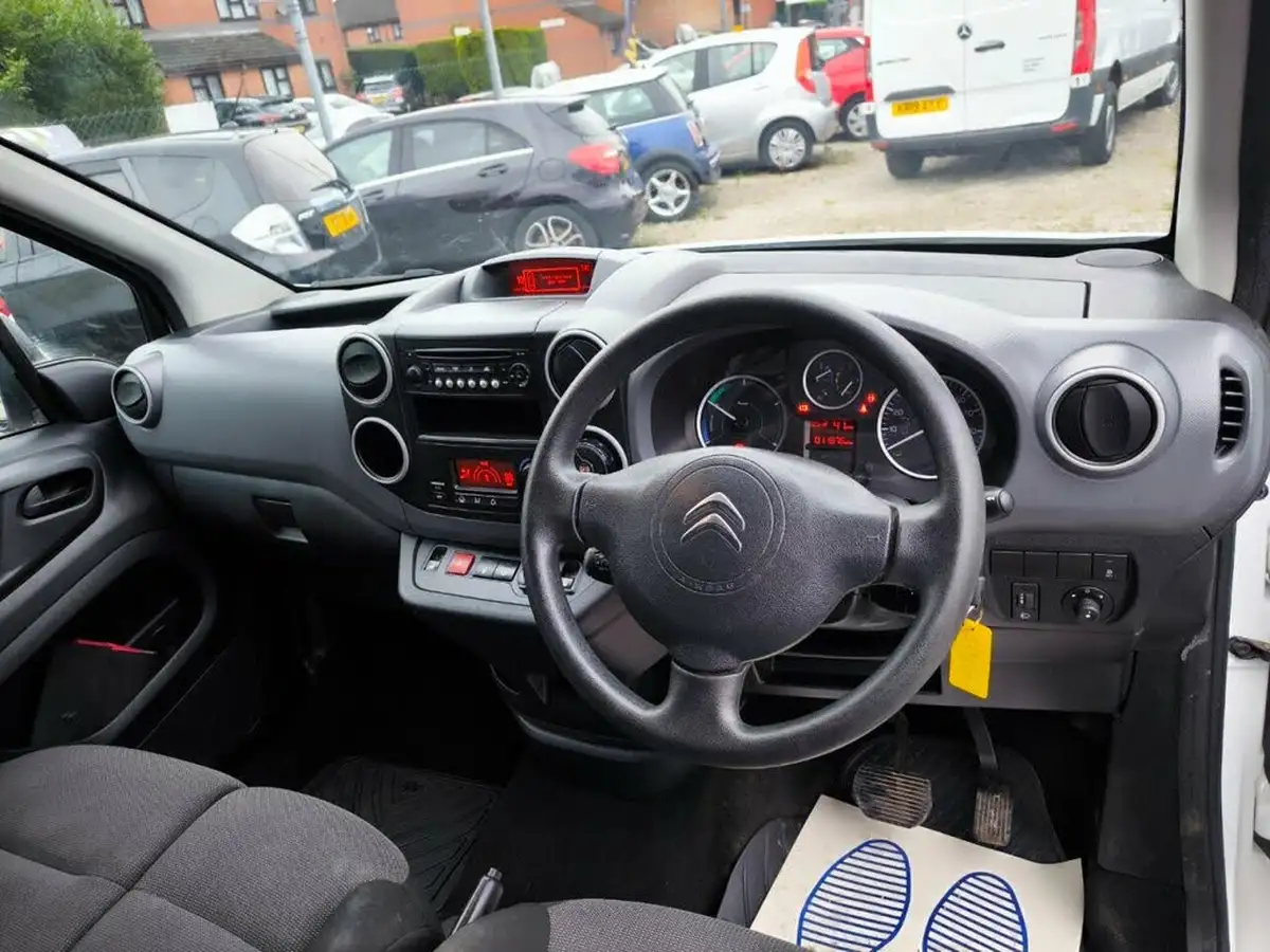 2018-citroen-berlingo-e-l1-635-lx-big-2
