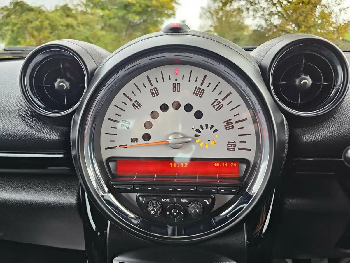 2013-mini-paceman-16-cooper-big-21
