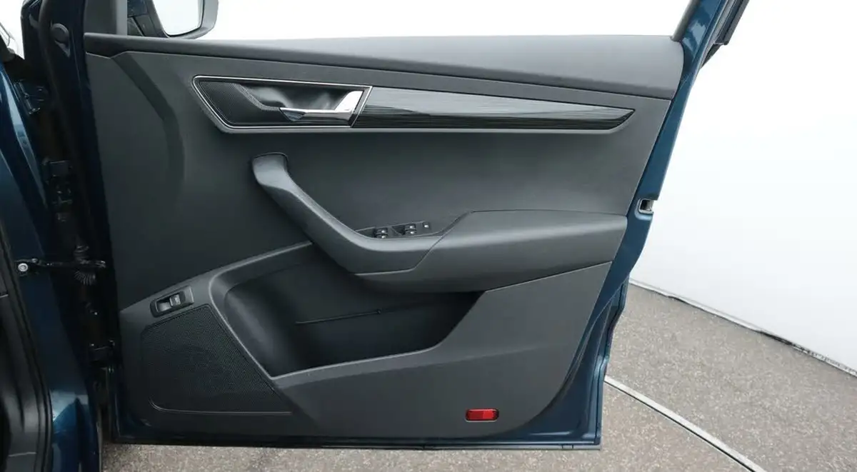 2020-skoda-karoq-15-tsi-se-l-dsg-big-15
