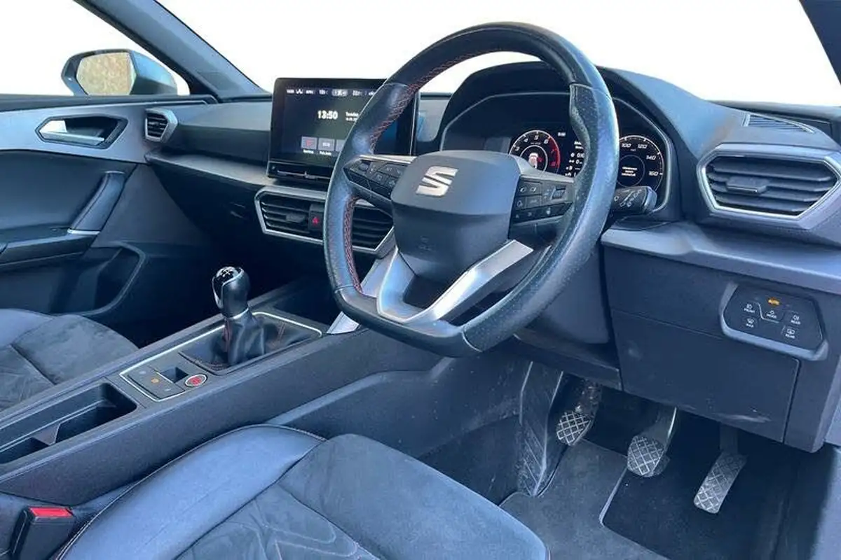 2022-seat-leon-15-tsi-evo-fr-sport-150ps-hatchback-big-8