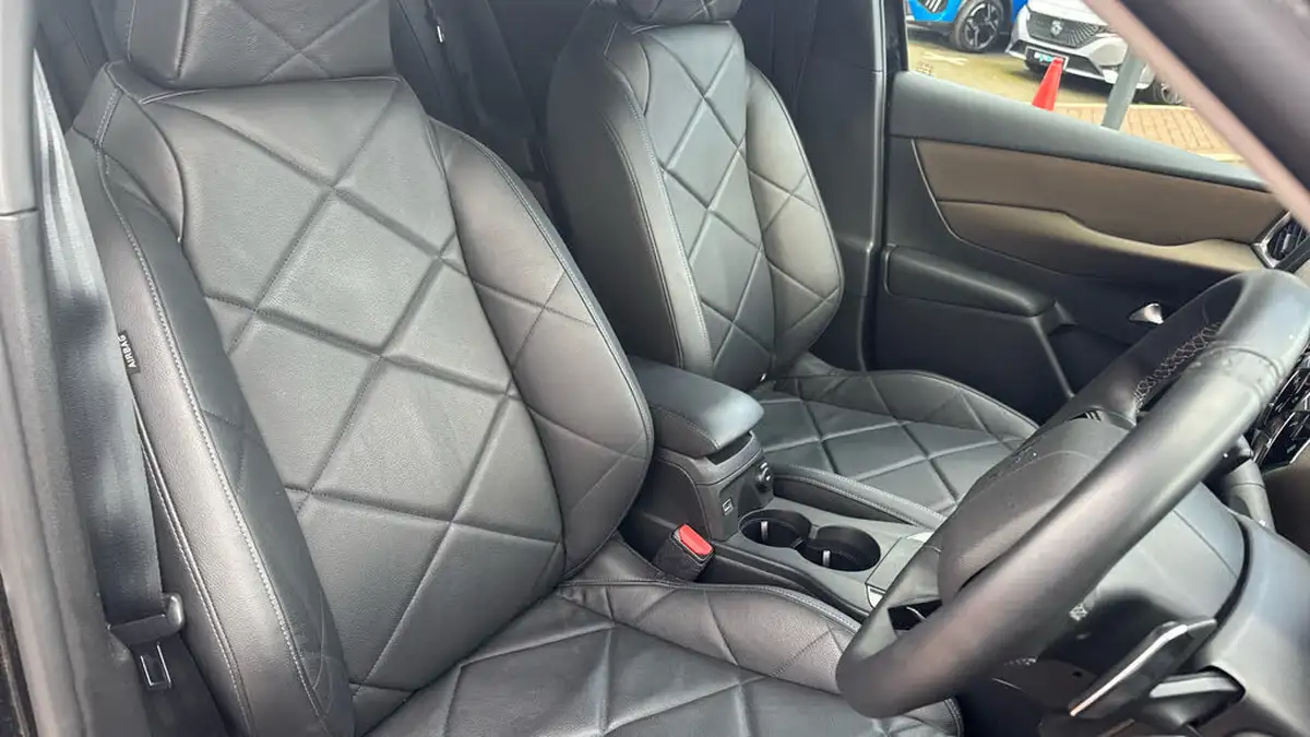 2019-ds-ds-3-crossback-12-puretech-prestige-130ps-eat8-big-40