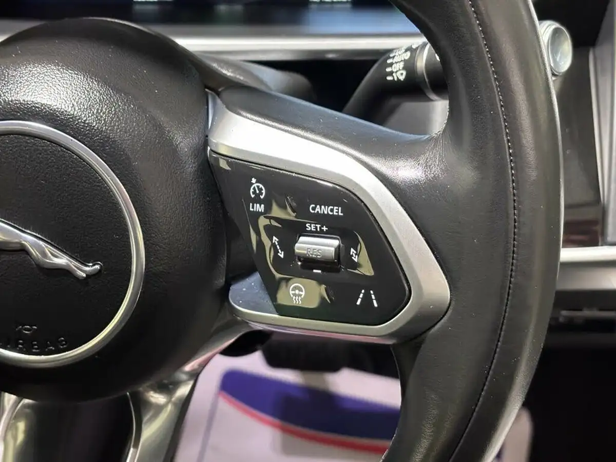 2021-jaguar-i-pace-ev400-hse-big-23