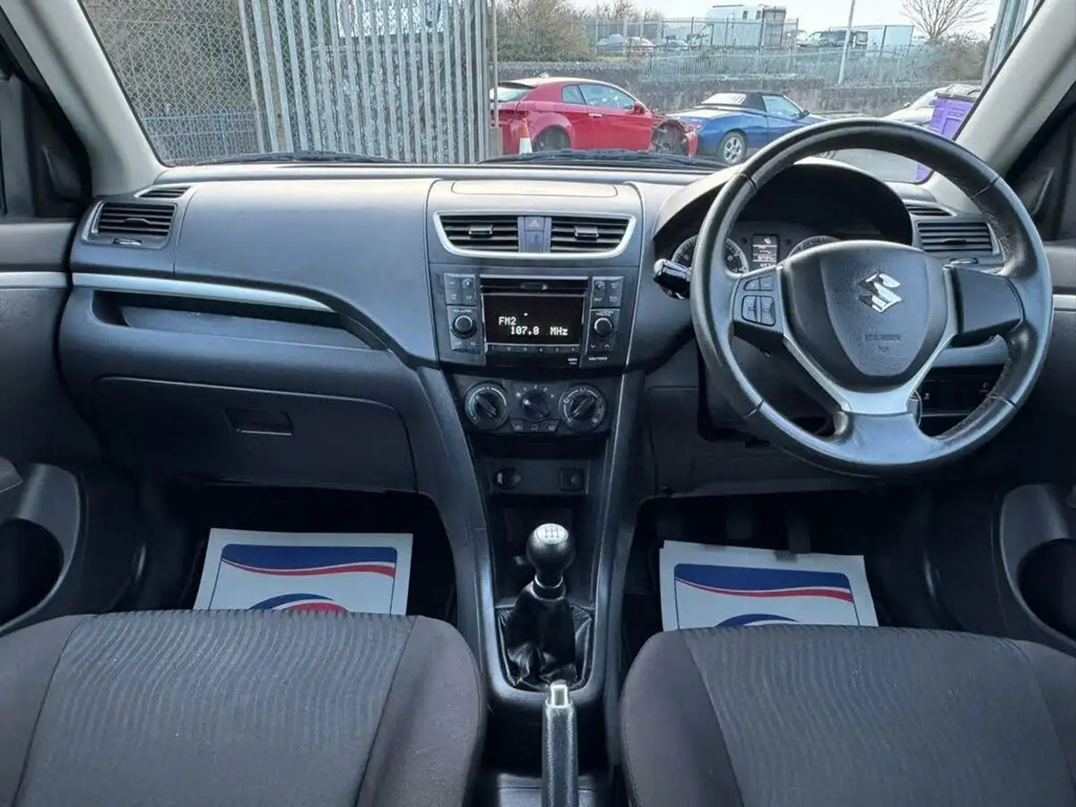 2012-suzuki-swift-12-sz3-5d-big-17