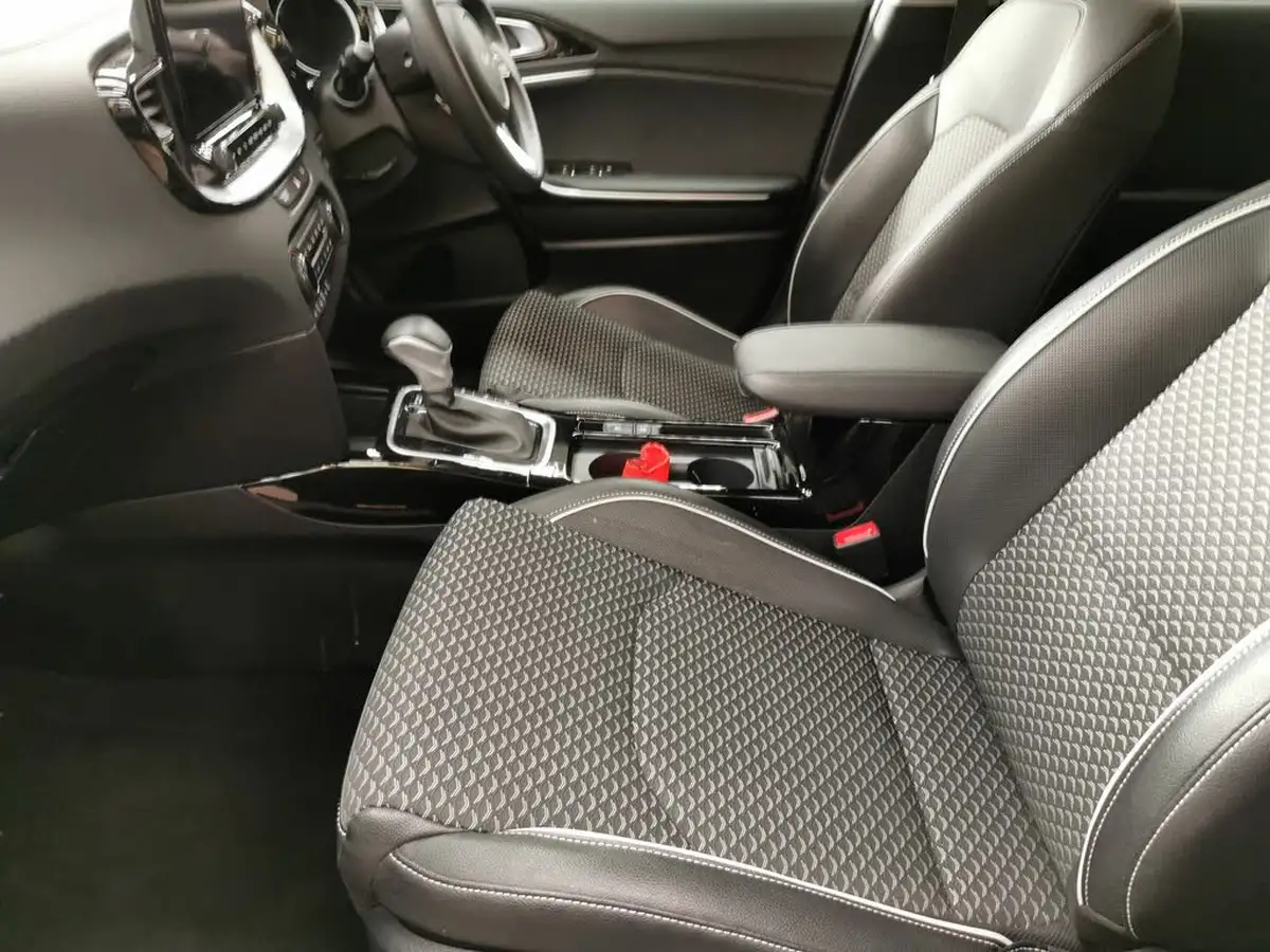 2023-kia-xceed-16-gdi-3-big-3