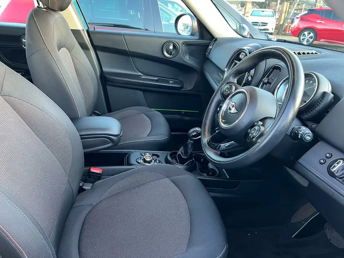 2017-mini-countryman-15-cooper-ss-all4-auto-big-11