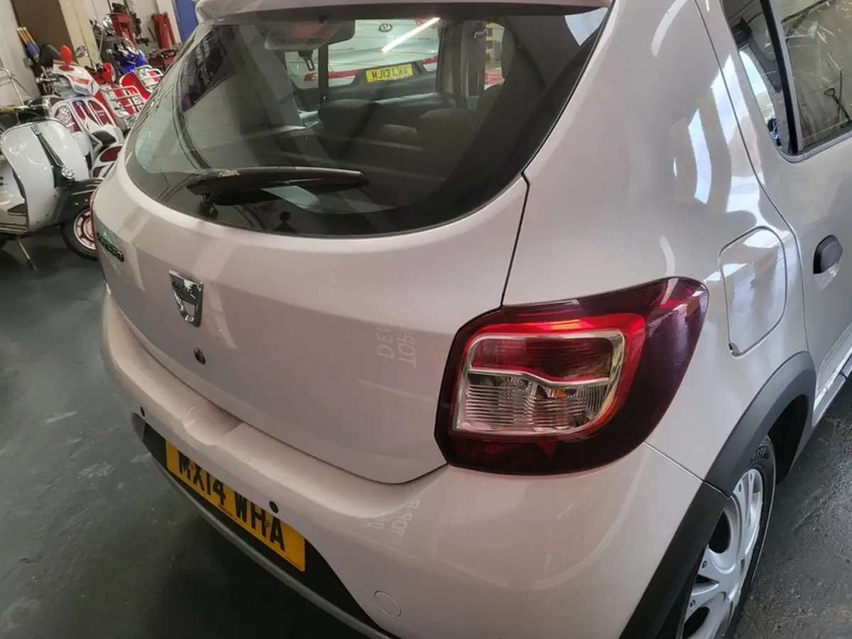 2014-dacia-sandero-stepway-15d-laureate-big-12