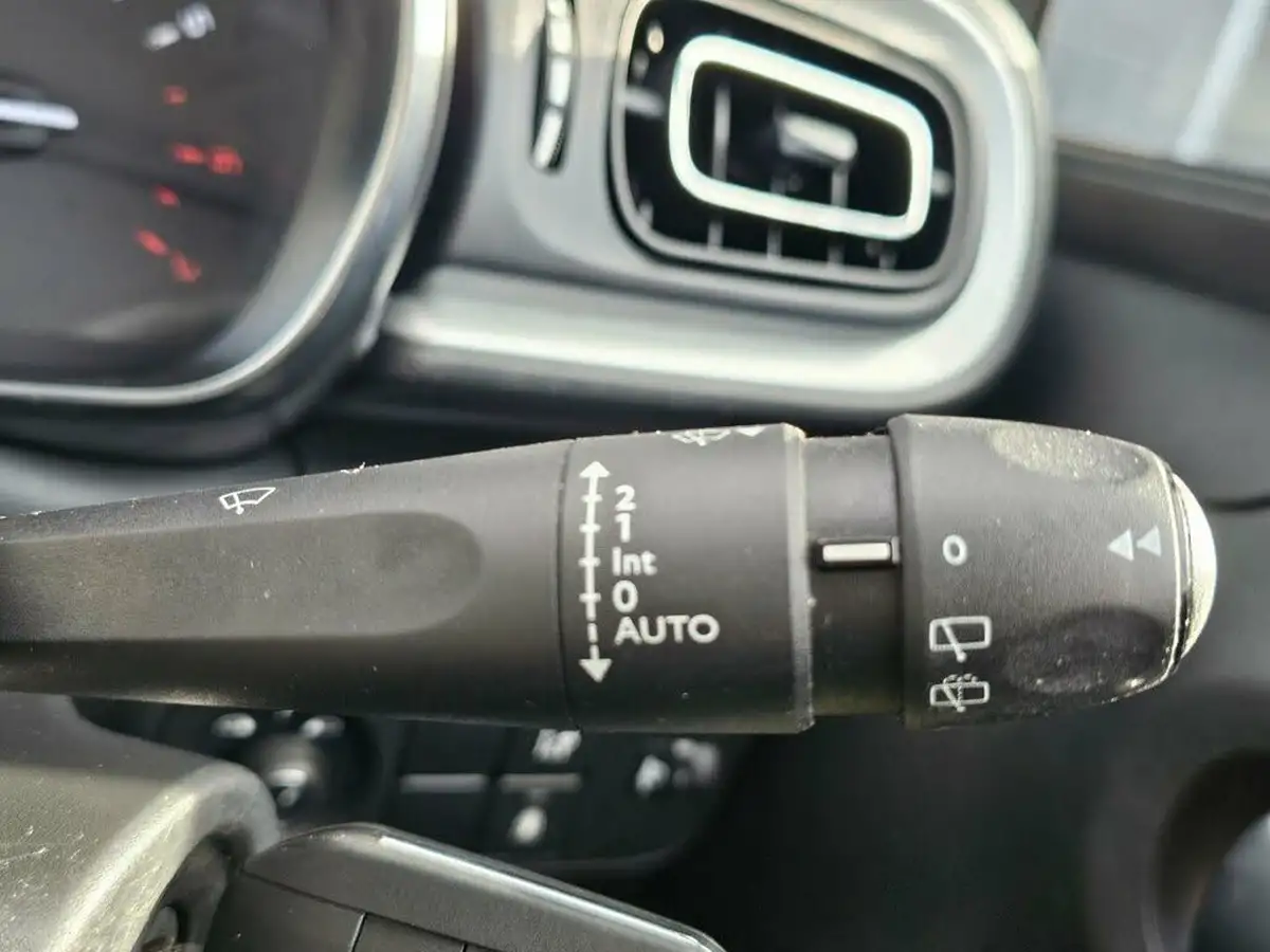 2019-citroen-c3-12-puretech-flair-82ps-ss-big-22