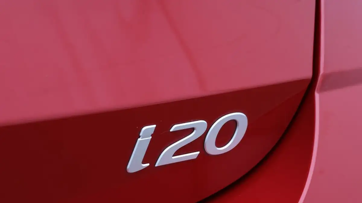 2024-hyundai-i20-10-t-gdi-premium-big-22