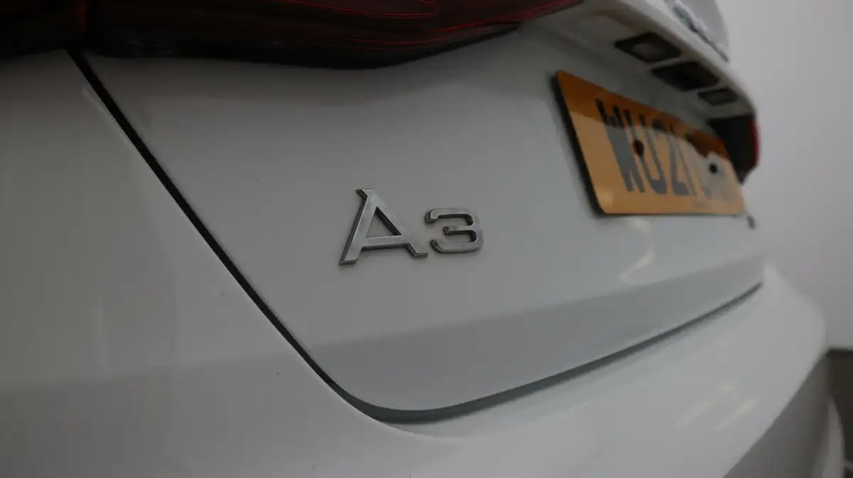 2021-audi-a3-10-30-tfsi-s-line-saloon-4d-big-23