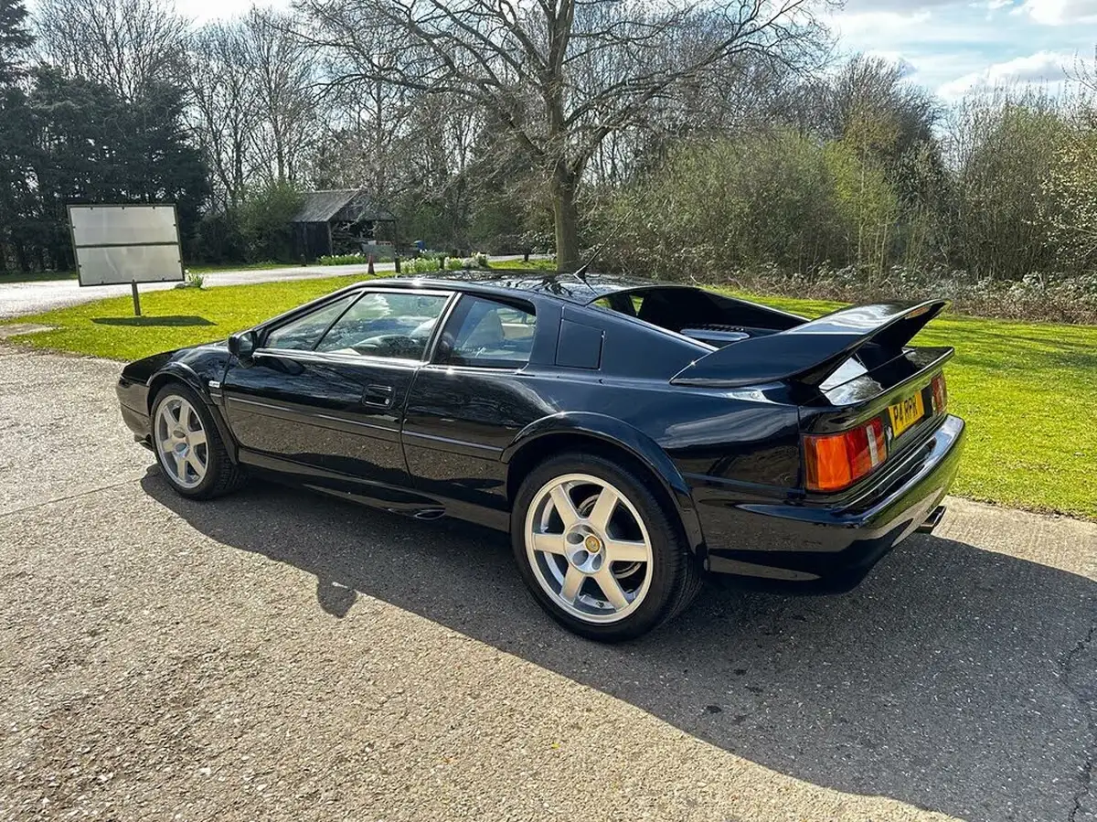 1998-lotus-esprit-35-v8-big-2