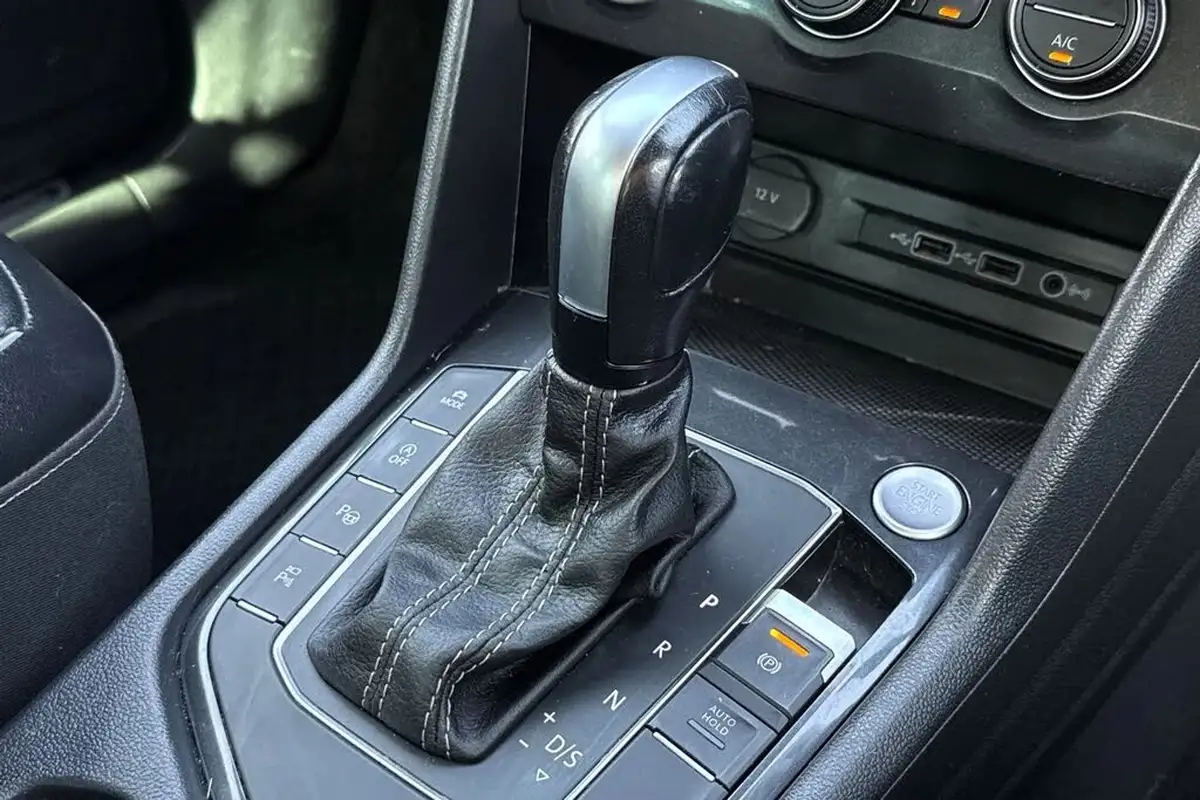 2020-volkswagen-tiguan-20tdi-r-line-tech-150ps-dsg-big-21