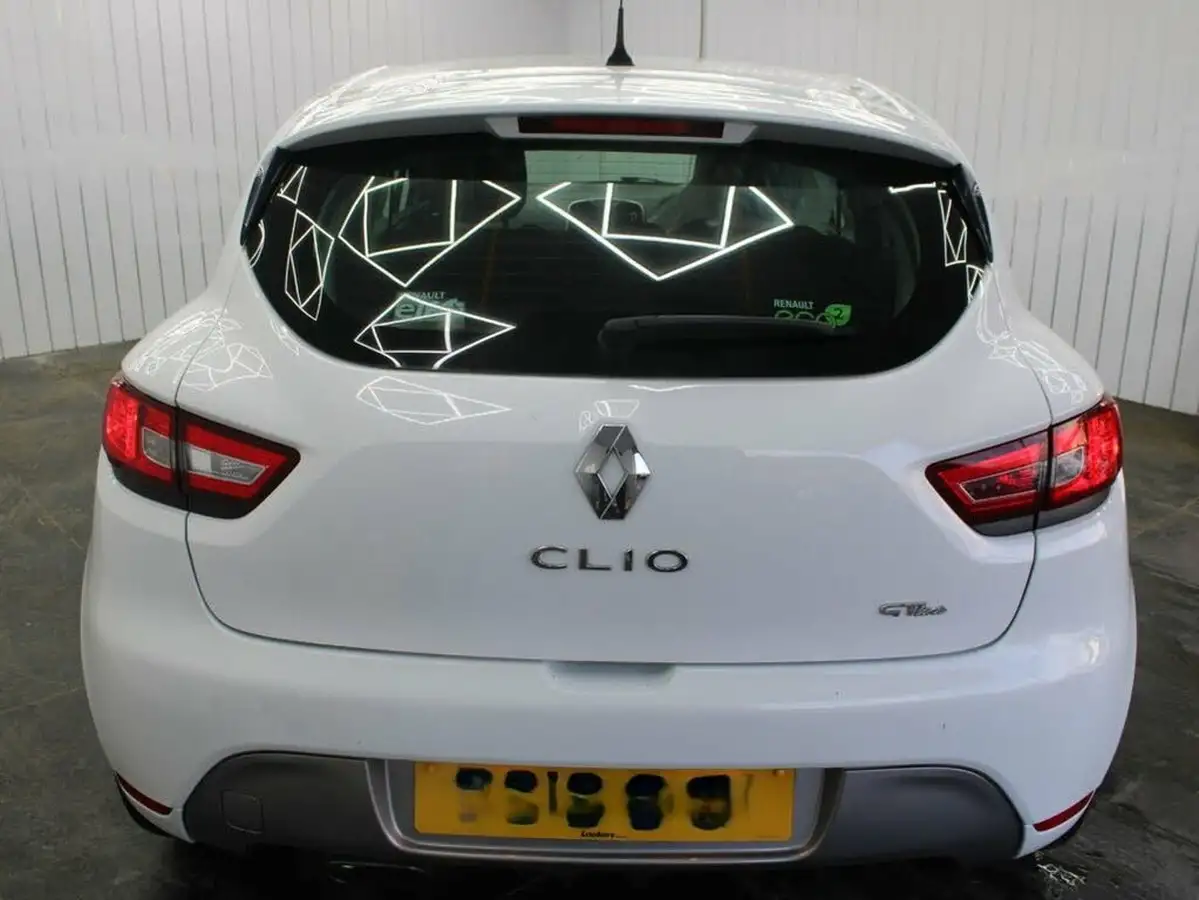 2016-renault-clio-09-tce-dynamique-nav-big-18