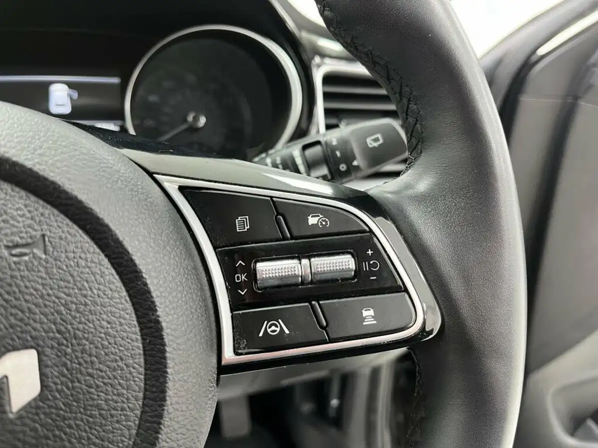 2023-kia-xceed-16-gdi-3-big-23