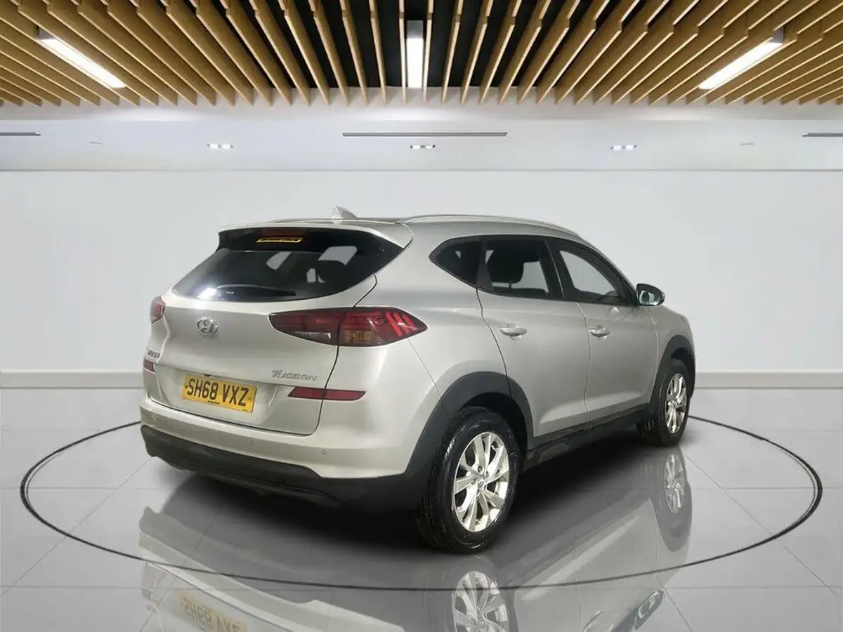 2018-hyundai-tucson-16-gdi-se-nav-big-4