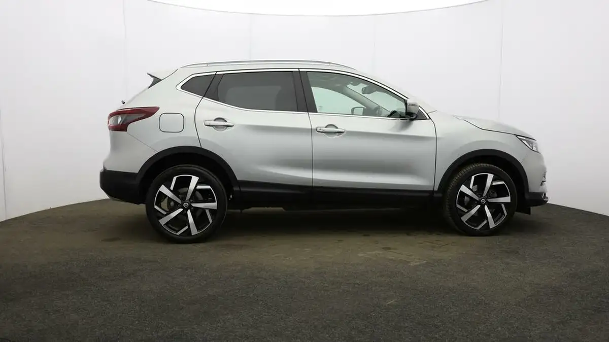 2021-nissan-qashqai-13-dig-t-n-motion-140ps-big-53
