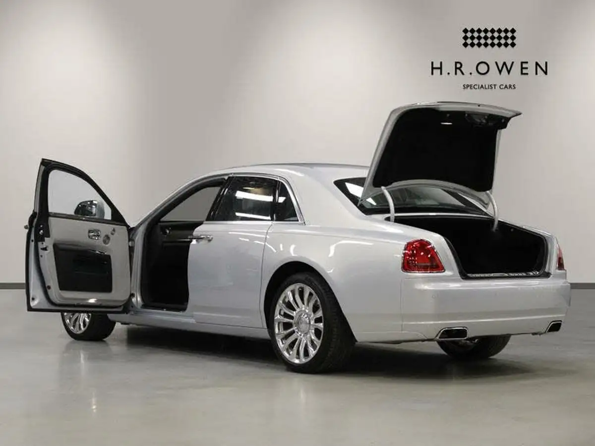 2019-rolls-royce-ghost-66-big-13