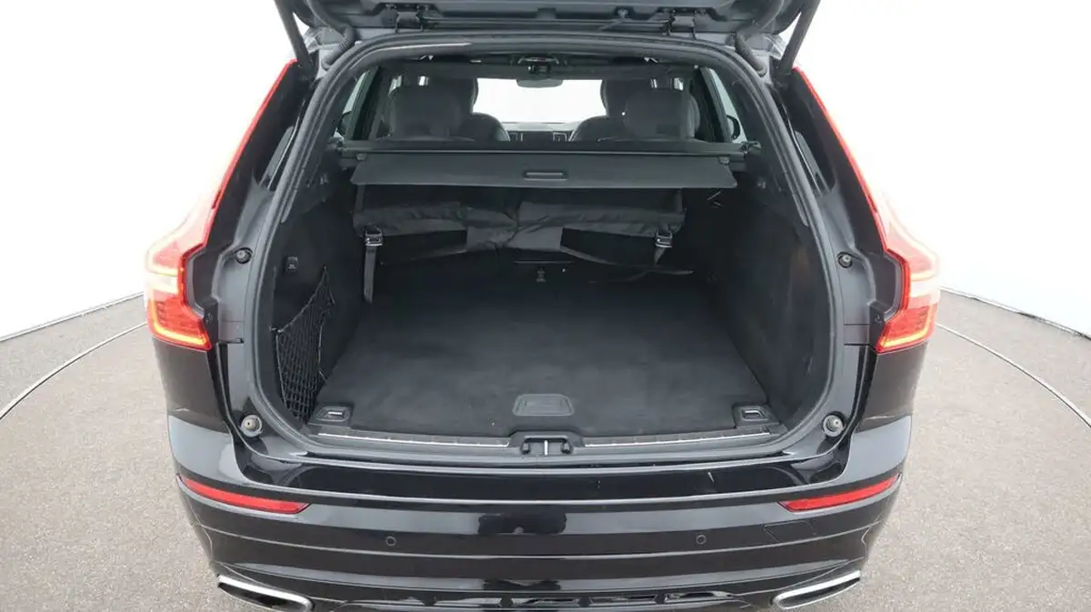 2021-volvo-xc60-20-b5-r-design-awd-big-17