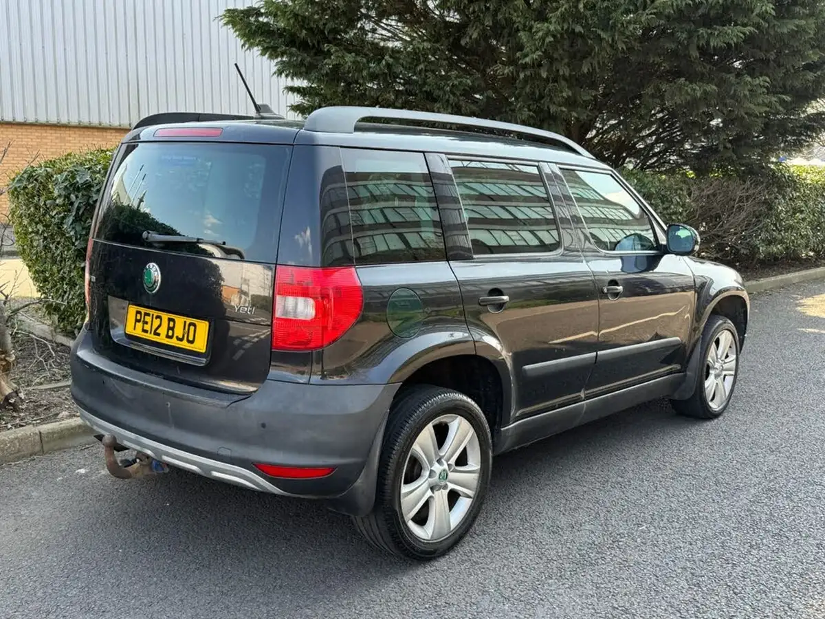 2012-skoda-yeti-20td-se-plus-112ps-big-6
