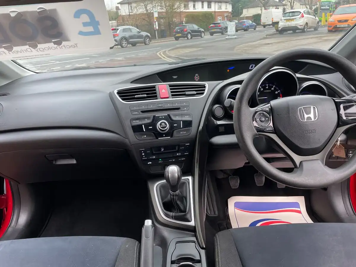 2014-honda-civic-14-s-big-11