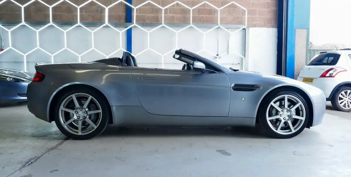2008-aston-martin-vantage-43-convertible-sportshift-big-11
