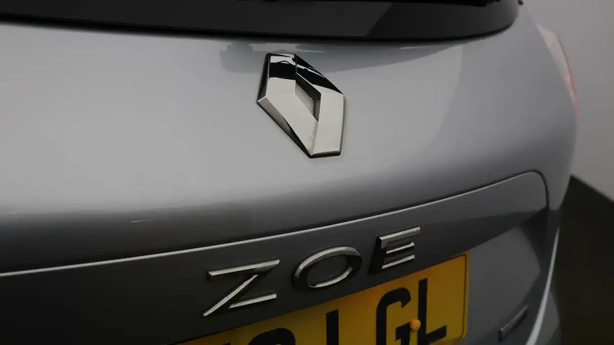 2020-renault-zoe-e-i-iconic-135ps-r135ze50-big-24
