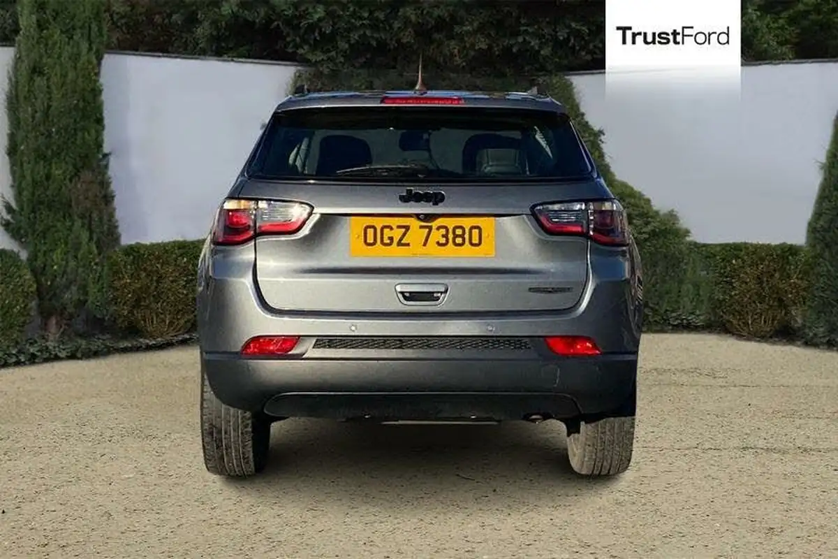 2019-jeep-compass-14-multiair-ii-night-eagle-big-6