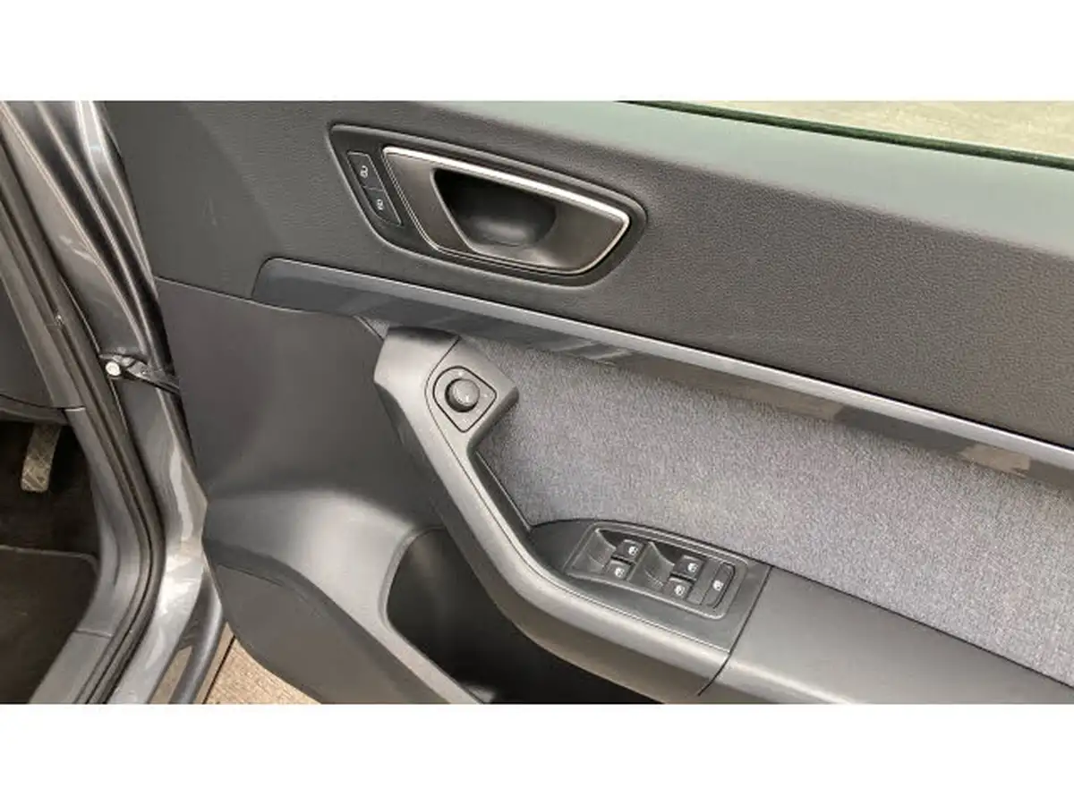 2023-seat-ateca-15-ecotsi-se-technology-dsg-big-27