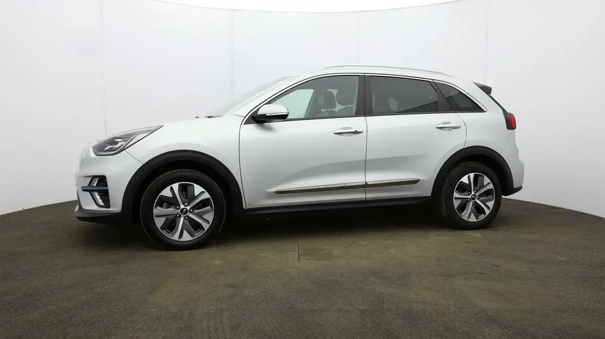 2021-kia-e-niro-ev-4-big-32
