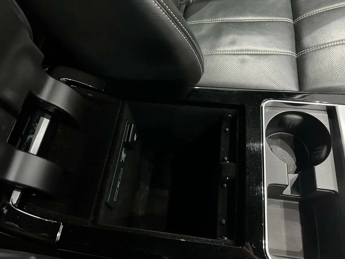2019-land-rover-range-rover-velar-20-d180-r-dynamic-s-big-24