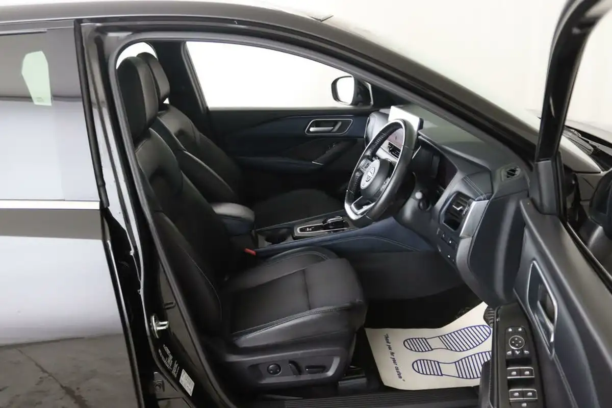 2023-nissan-qashqai-15-tekna-big-17