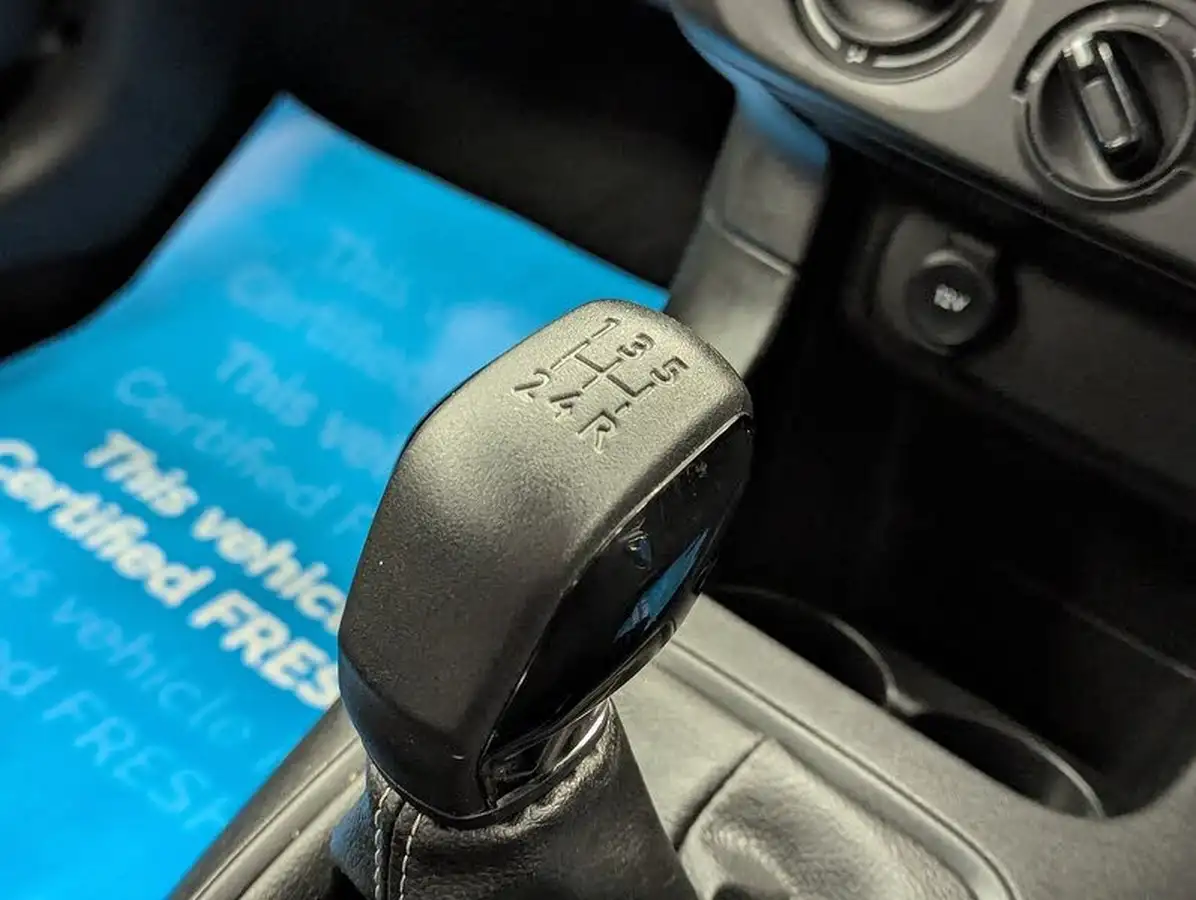 2023-citroen-c3-12-puretech-you-big-24