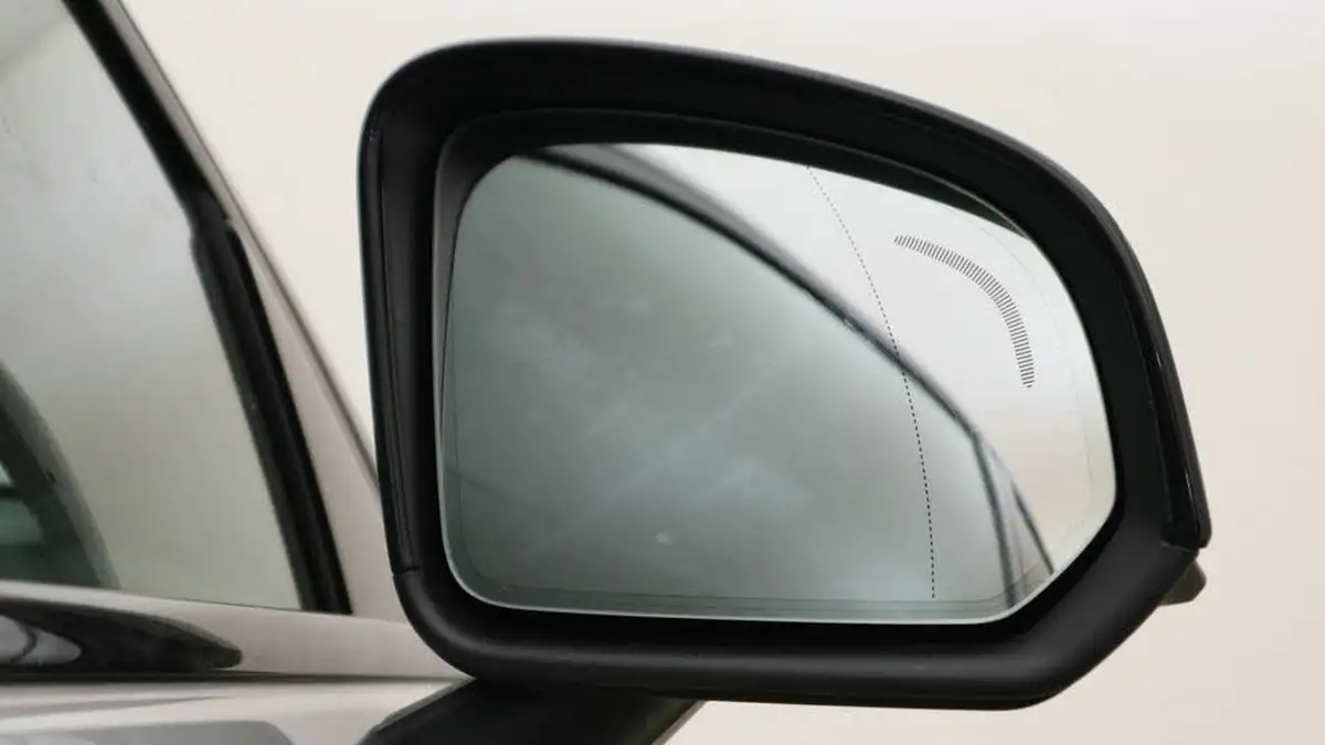 2024-volvo-ex40-e-twin-plus-big-18
