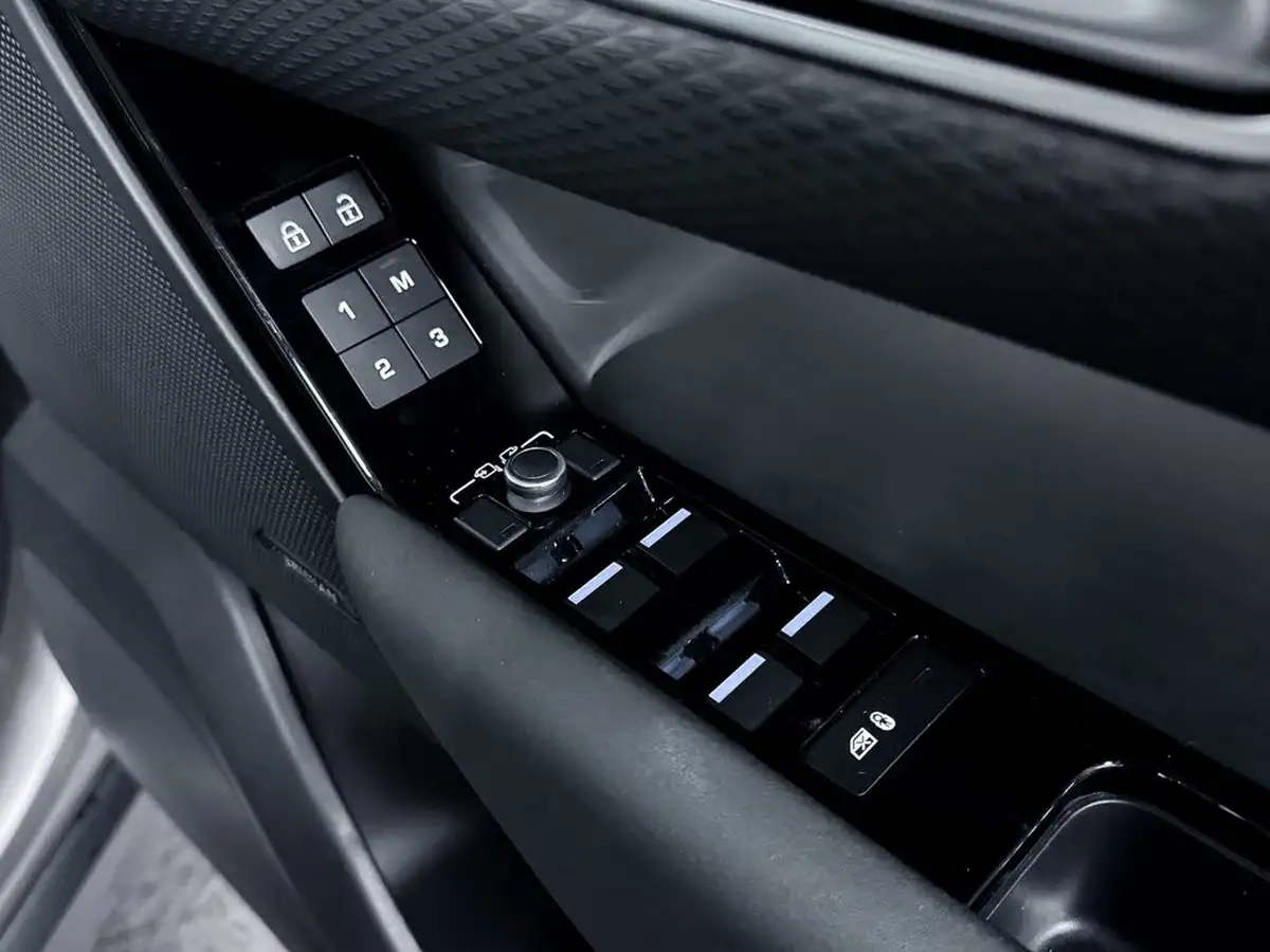 2022-land-rover-range-rover-velar-20-p250-r-dynamic-se-249ps-big-22