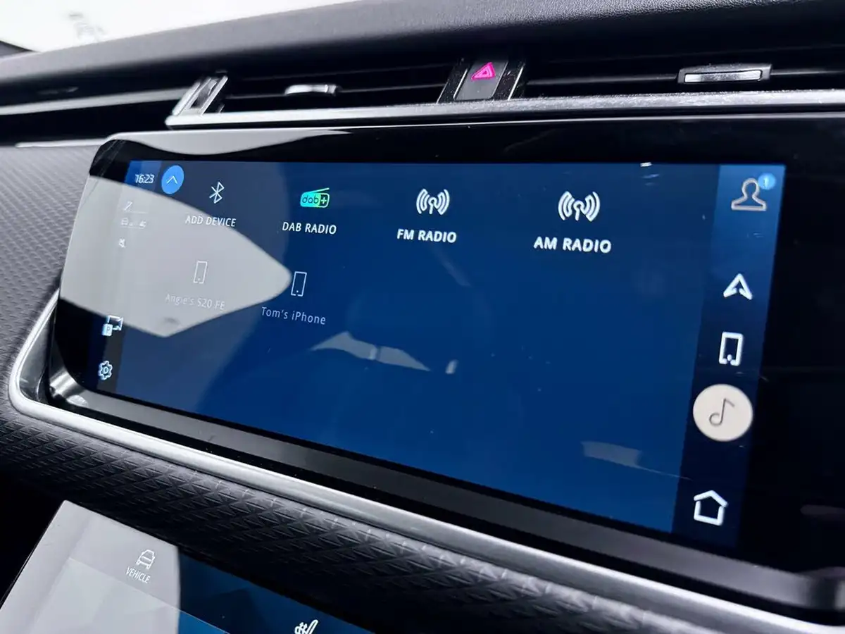 2022-land-rover-range-rover-velar-20-p250-r-dynamic-se-249ps-big-50