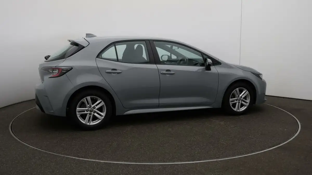 2022-toyota-corolla-18-vvt-i-icon-120bhp-trk-hatchback-5d-big-51