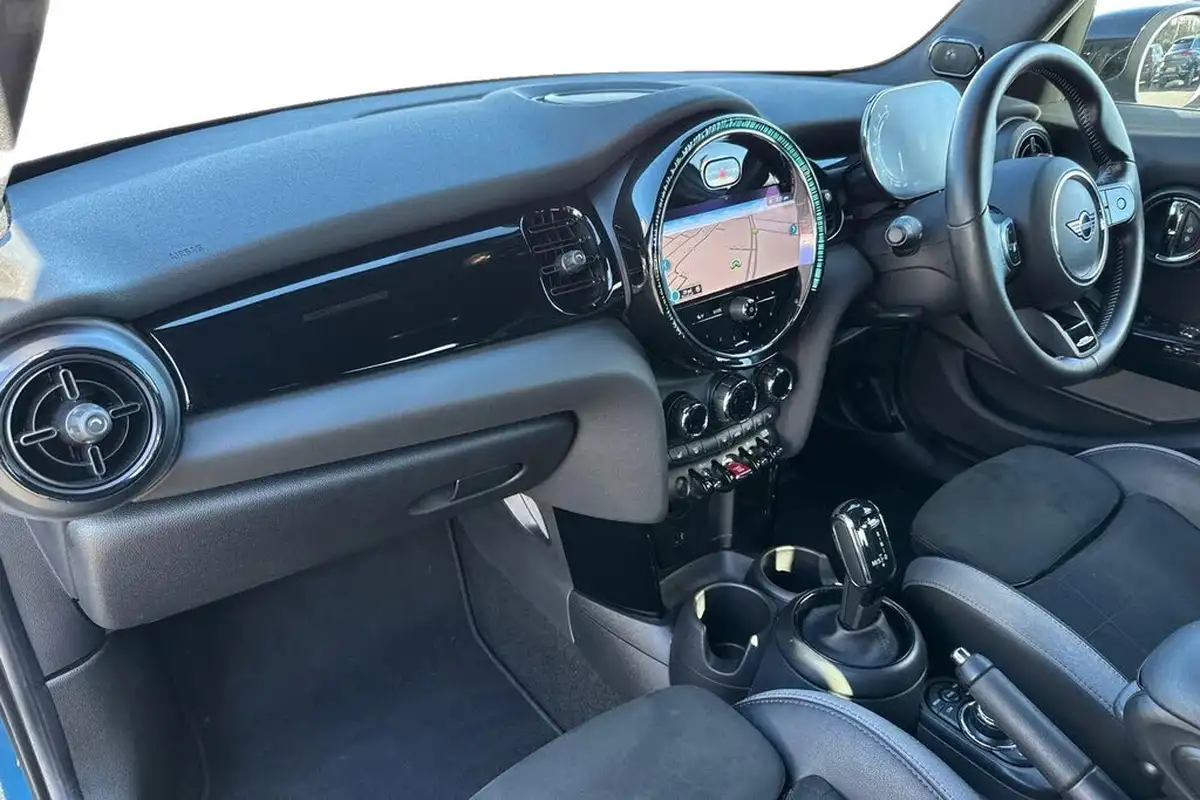 2021-mini-cooper-15-cooper-sport-hatchback-5d-auto-big-15