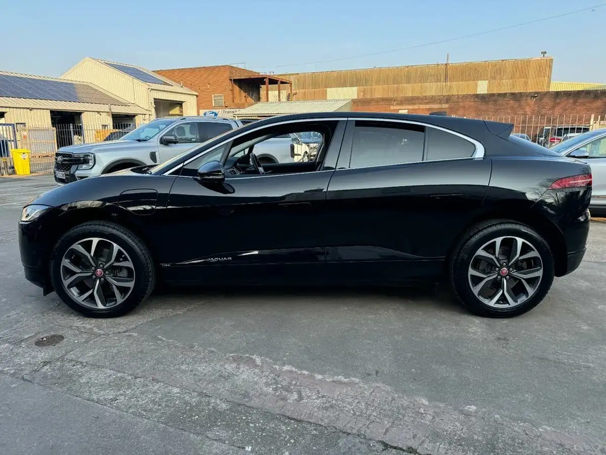 2021-jaguar-i-pace-ev400-hse-big-5