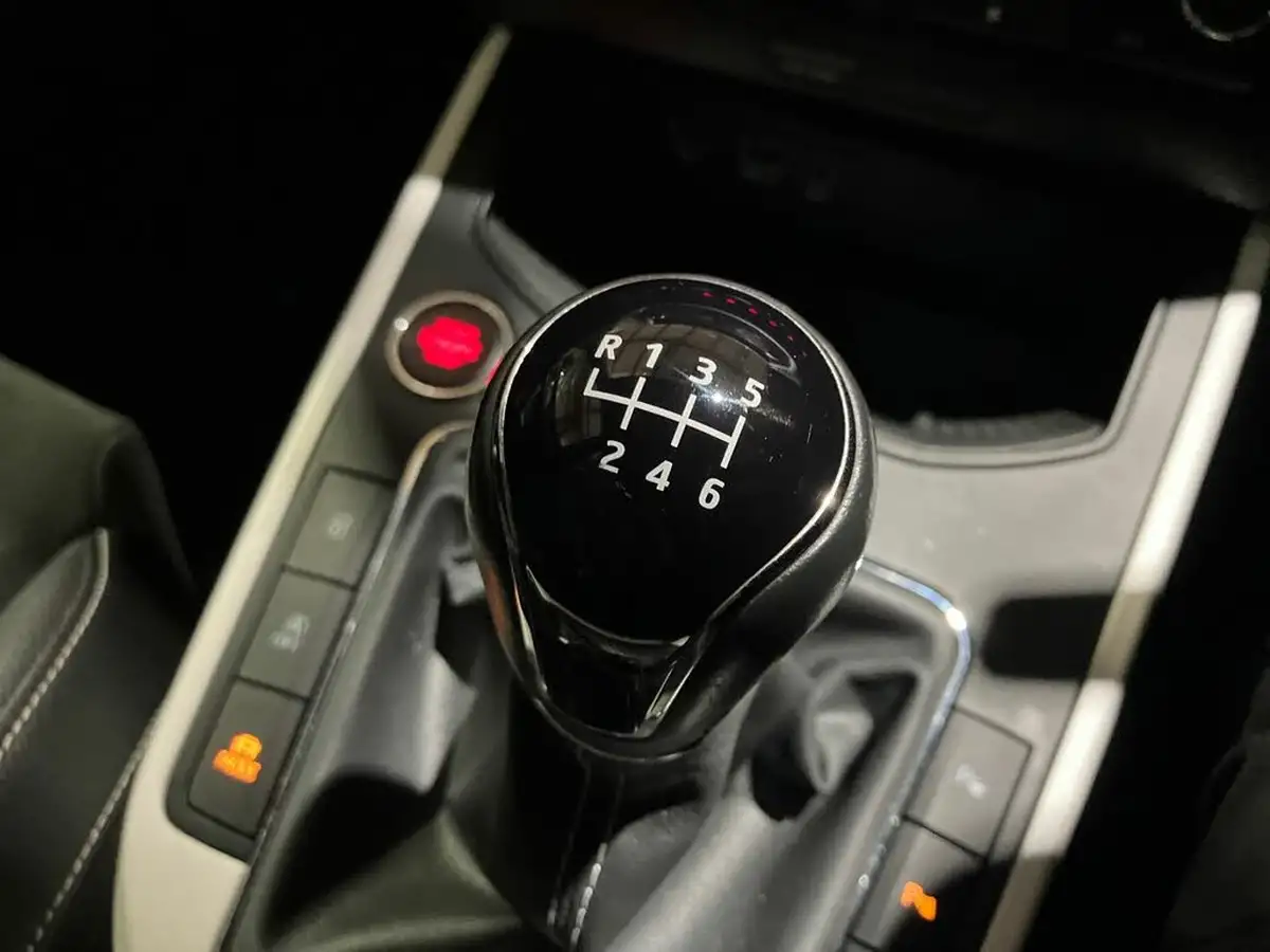 2018-seat-arona-10-tsi-xcellence-lux-big-35