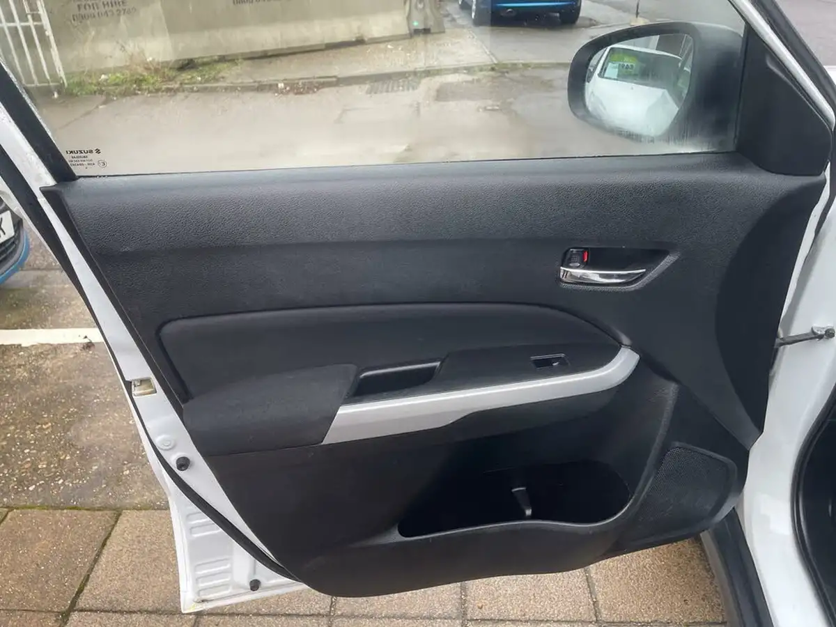 2016-suzuki-vitara-16-sz4-big-12